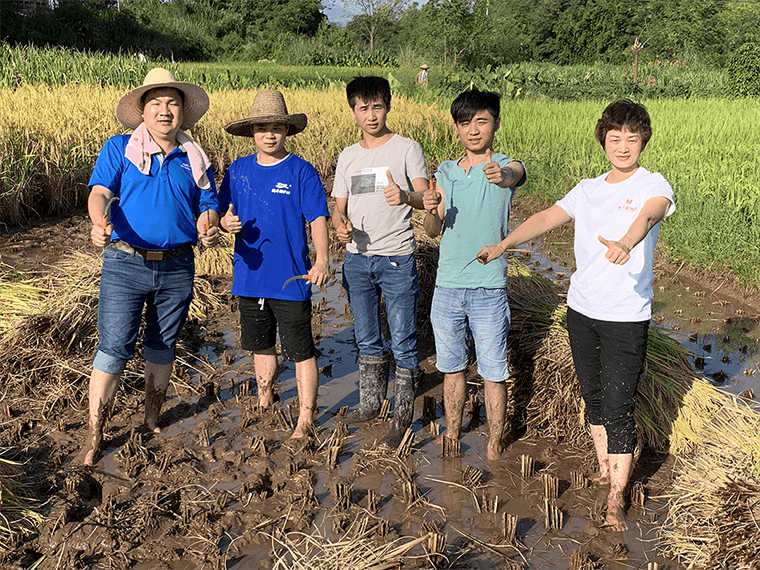 刀父國慶假期合影